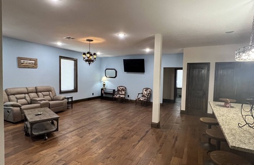 Vernon Apartment | Downtown apartment in Vernon!