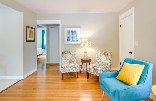 Baudette House | Downtown Baudette Vacation Rental Walk to Dining!