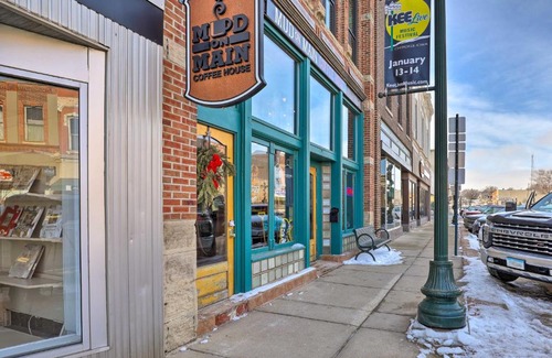Cherokee Apartment | Downtown Cherokee Iowa Vacation Rental