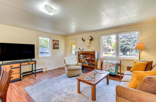 Cody House | Downtown Cody Getaway - Near Buffalo Bill Center!