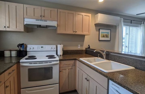 Central Boulder Condo | Downtown Creekside Retreat