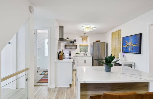 Shorewood House | Downtown Excelsior Dream Home!