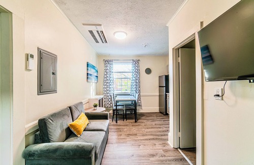 Falmouth Apartment | Downtown Falmouth 1 Bedroom Apartment