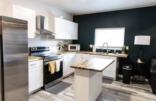 Casper Apartment | Downtown Garden Escape
