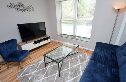 The Gate Apartment | Downtown Gate District Neighborhood, Convenient To Everything, King Bed (1F)