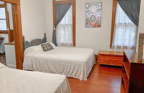 Duckpond Apartment | Downtown Historic Victorian Charmer Sleeps 7