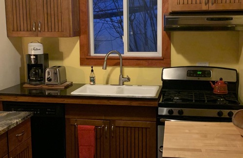 Glenwood Springs Cabin | Downtown Hot Springs Cabin - great location - VERY PRIVATE YARD & CABIN