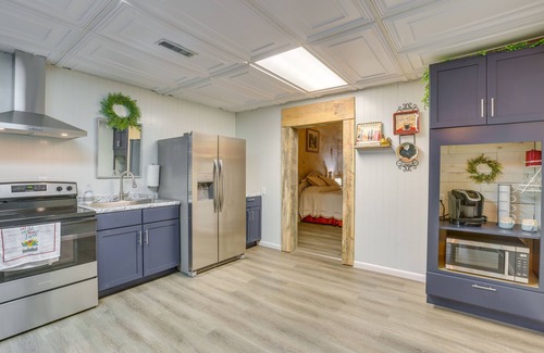Lineville Apartment | Downtown Lineville Vacation Rental ~ 10 Mi to Lake