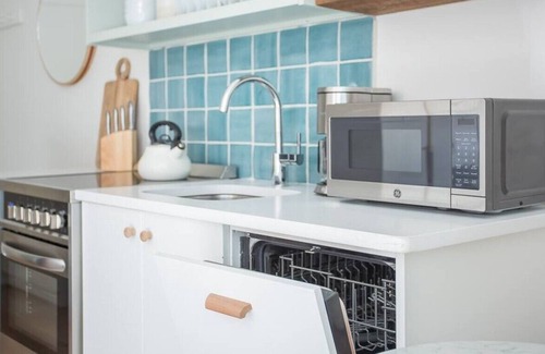 Yamacraw Village Apartment | Downtown Loft Near Everything