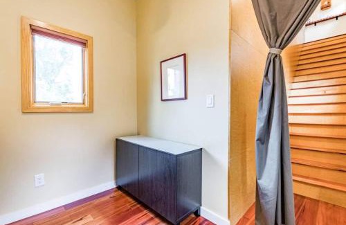 University Park House | Downtown Loft2min Walkcameron Vlg, Nc State,