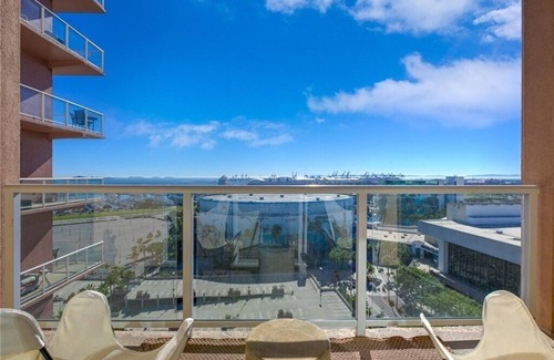 Waterfront Condo | Downtown Long Beach Condo 2Bed/2Bath Amazing View!