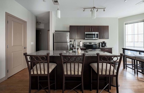 Downtown Columbus Apartment | Downtown Luxury Apartment on the Columbus Commons