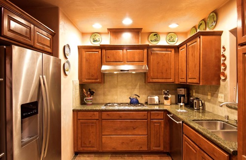 Downtown Santa Fe Condo | Downtown Luxury 'Perfect for Couples' Weekly/Monthly Rates, Parking, Patio, Pets