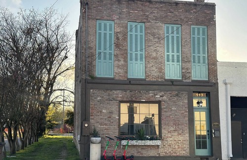 Central Business District Condo | Downtown Mobile near Dauphin, St Louis, Greer's, Saenger, Restaurants - Unit A