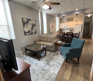 Fargo Apartment | Downtown-Near Sanford Hospital-Convenient Location