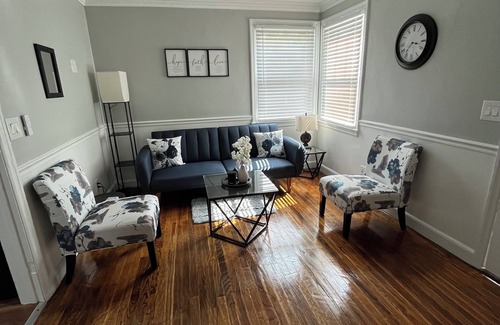 Rosewood Apartment | Downtown- Near USC, Williams Brice Stadium, Fort Jackson