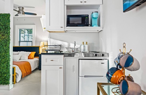 Colonialtown South House | Downtown Oasis: Chic Retreat DT Orlando