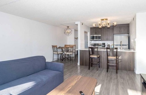 East Village Apartment | Downtown oasis right with Calgary Tower views. Close to attractions and Ctrain.
