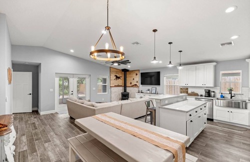 Fort King District House | Downtown Ocala Delight: Cozy 4-Bedroom Home Awaits