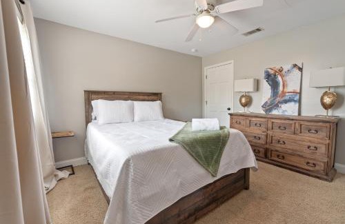 Biloxi Apartment | Downtown Ocean Springs Townhouse 3 bedrooms