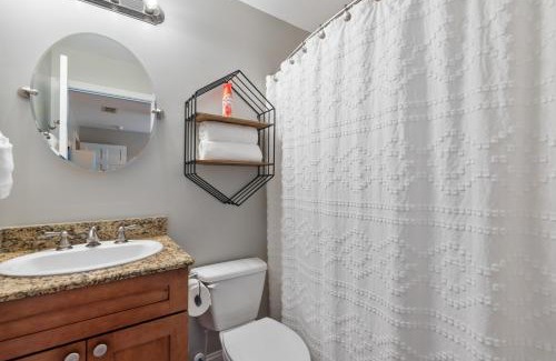 Biloxi Apartment | Downtown Ocean Springs Townhouse 3 bedrooms