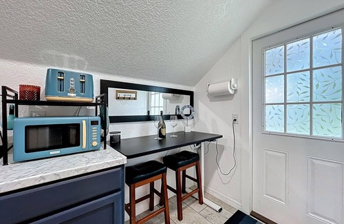 Northwest Orlando House | Downtown Orlando & Winter Park | Near Stadiums