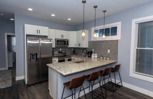 Columbus House | Downtown Townhome with Private Hot Tub!