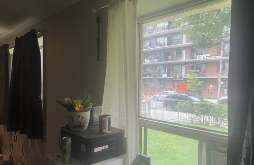 Parkdale Apartment | Downtown West - Apartment