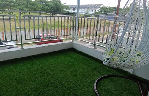 Wakaf Che Yeh House | DQ Guest House With Private Pool Kota Seribong Near Wakaf Che Yeh - M u s l i m F r i e n d l y