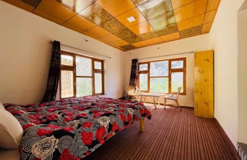 Tingmosgang House | dragon guesthouse and garden restaurant