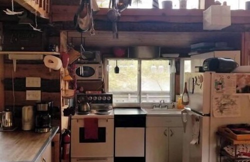 Port Severn Cottage | Dragonfly Cottage /Six Mile Lake /Muskoka