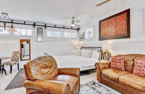 Thomas Square Apartment | Drayton Place Carriage Unit 1