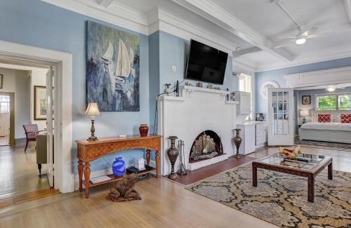 Thomas Square House | Drayton Place Estate