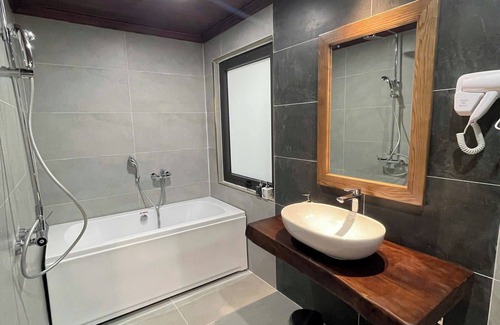 Luang Prabang Hotel | Dream 1985 Hotel