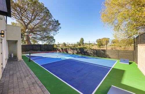 North Clairemont House | Dream 4BR HOUSE in the ❤️ of San Diego +A/C Spa Pickleball