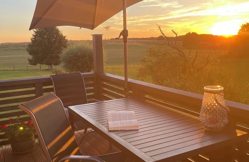 Alt Meteln Apartment | Dream apartment in the countryside near the city and the Baltic Sea. No rental to fitters