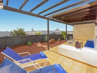 Playa Blanca Hotel | Dream Bocayna Village