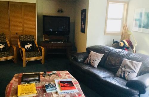 Valemount Hotel | Dream Catcher Inn