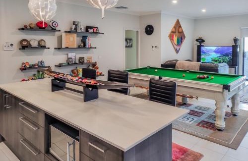 Clyde House | Dream Clyde Family Home Movie Theater and Pool Table