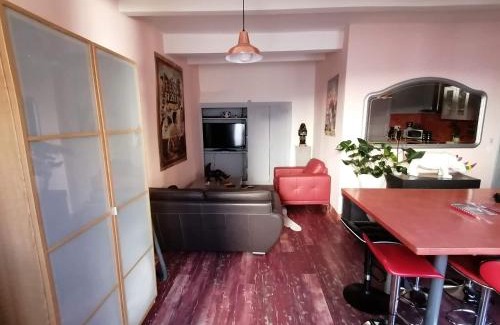 Alignan-du-Vent Apartment | DREAM COLOR