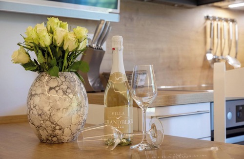 Zingst Apartment | Dream holiday apartment for families with 2 bedrooms for 3 people, balcony and d