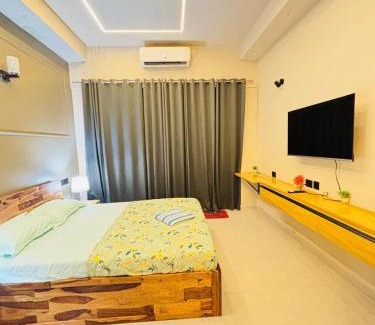 Greater Noida Apartment | Dream holiday studios