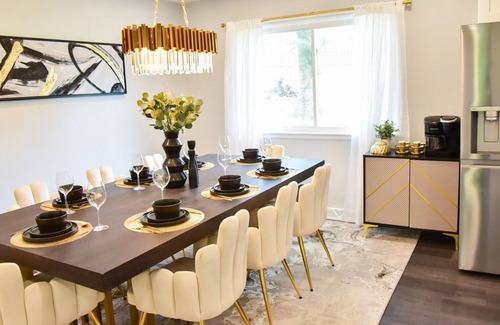 I-435 West KC-KS House | Dream Home at the Legends in KC