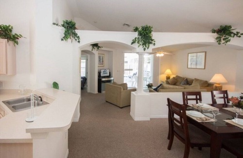 Eagle Pointe South House | Dream Home near Disney Parks! Stay near the magic!