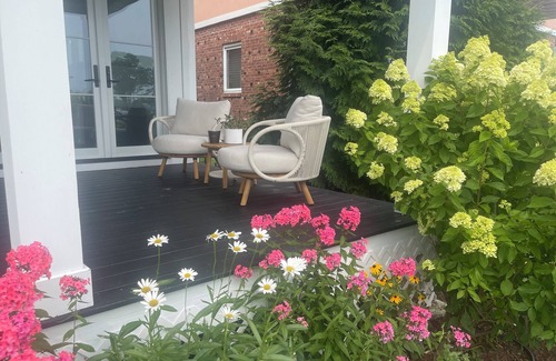 Saugerties South House | Dream House on the Esopus Creek