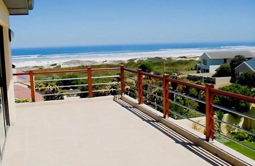 Melkbosstrand Villa | Dream House on the Ocean