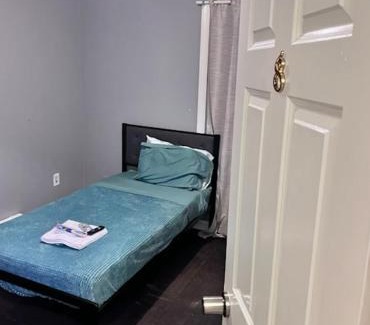 Fitchburg House | Dream Inn LLC