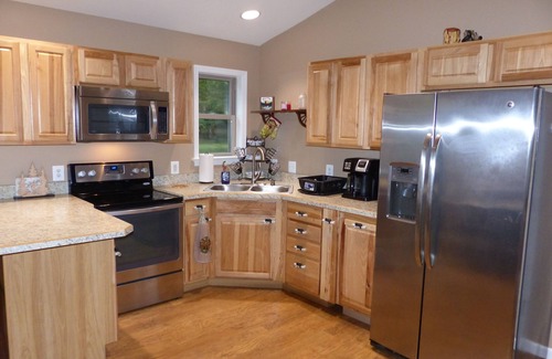 Weedville House | Dream Ridge Lodge - Spacious, Private and Centrally Located