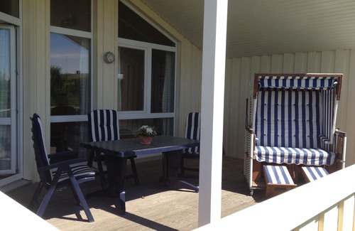 Wesselburenerkoog House | Dream vacation home directly on the North Sea coast only 150m from the beach with sauna, wood-burning stove