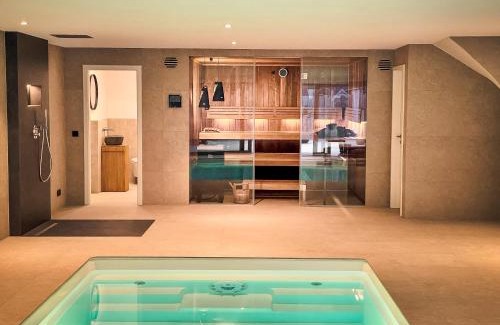 Weil am Rhein Apartment | Dreamapartment La Vigna "Ambiance" Suite mit eigenem Indoorpool, Sauna & Grillhütte